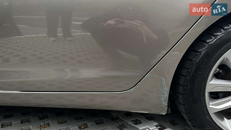 Седан Hyundai Elantra 2015 в Києві