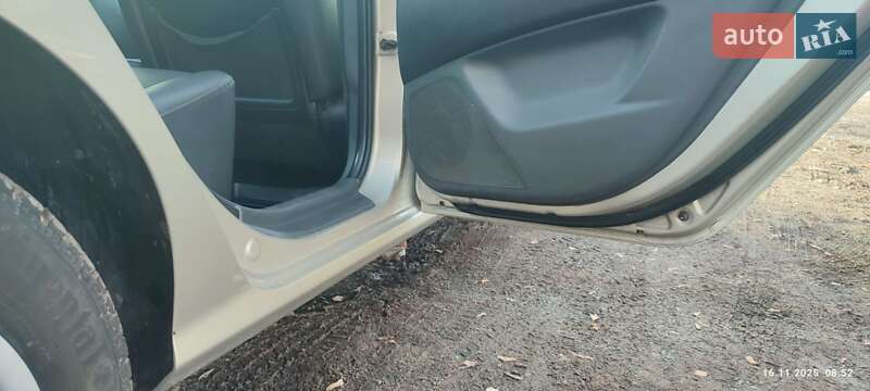 Седан Hyundai Elantra 2008 в Прилуках