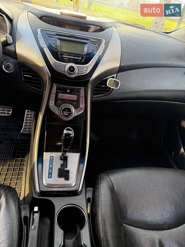 Седан Hyundai Elantra 2012 в Киеве фото 14 Седан Hyundai Elantra 2012 в Киеве