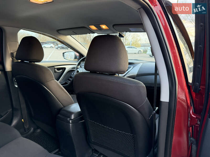 Седан Hyundai Elantra 2012 в Киеве фото 12 Седан Hyundai Elantra 2012 в Киеве