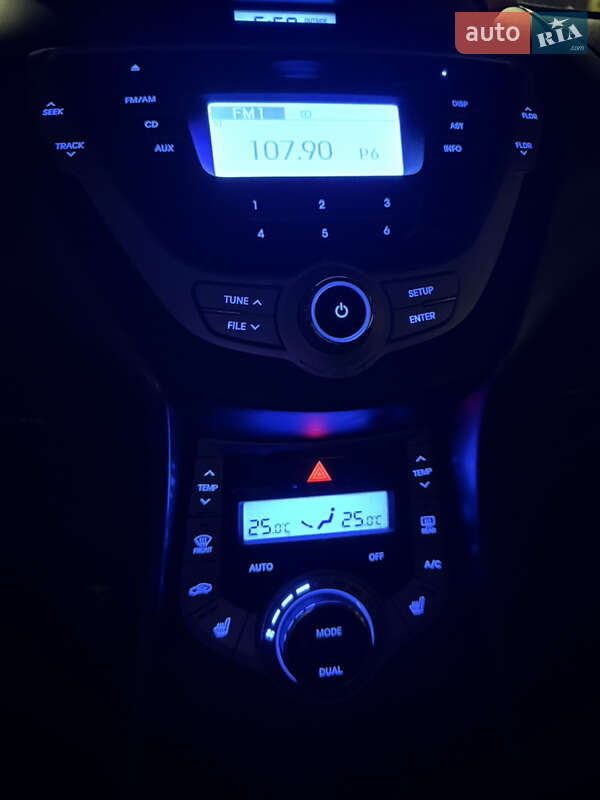 Седан Hyundai Elantra 2012 в Киеве фото 28 Седан Hyundai Elantra 2012 в Киеве