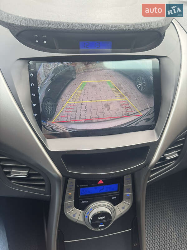 Седан Hyundai Elantra 2012 в Броварах