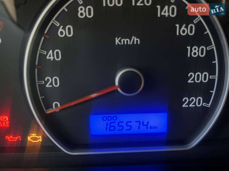 Седан Hyundai Elantra 2010 в Краснограде