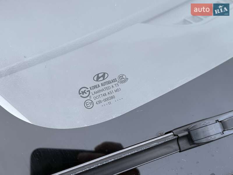 Седан Hyundai Elantra 2011 в Днепре