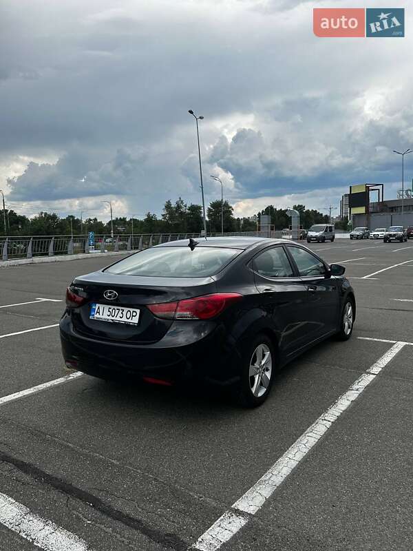 Седан Hyundai Elantra 2011 в Києві фото 9 Седан Hyundai Elantra 2011 в Києві