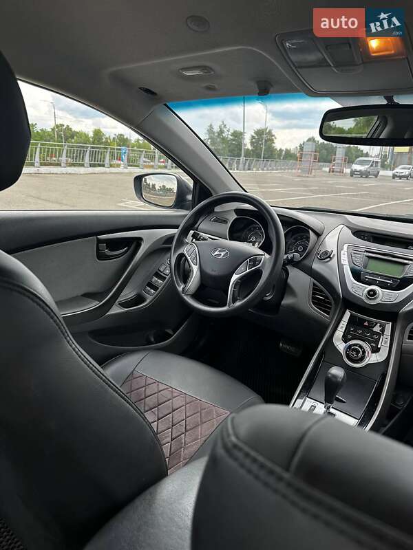 Седан Hyundai Elantra 2011 в Києві фото 17 Седан Hyundai Elantra 2011 в Києві