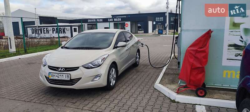 Седан Hyundai Elantra 2012 в Киеве фото 9 Седан Hyundai Elantra 2012 в Киеве
