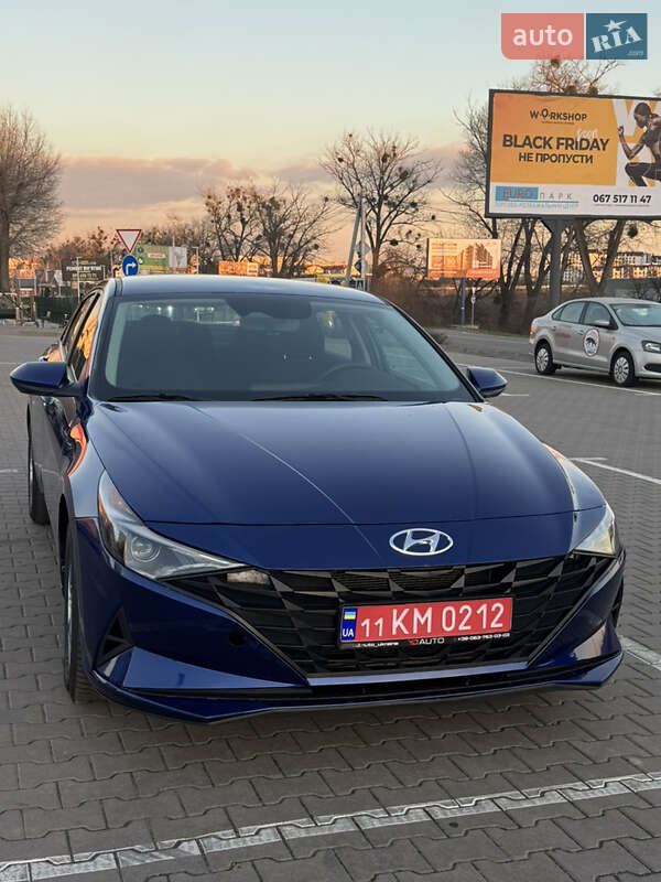 Седан Hyundai Elantra 2022 в Киеве