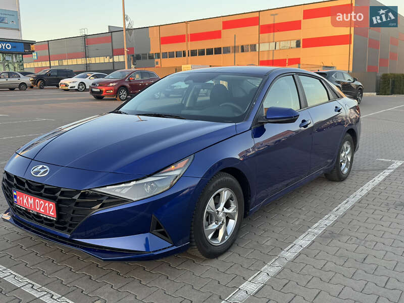 Седан Hyundai Elantra 2022 в Киеве
