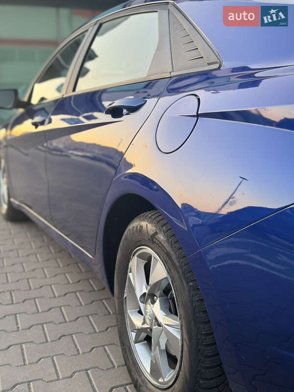 Седан Hyundai Elantra 2022 в Киеве