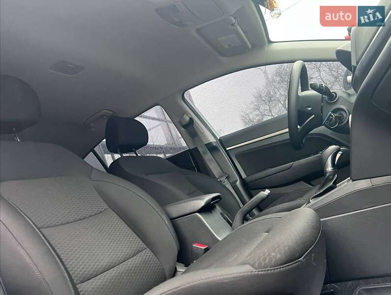 Седан Hyundai Elantra 2019 в Ивано-Франковске