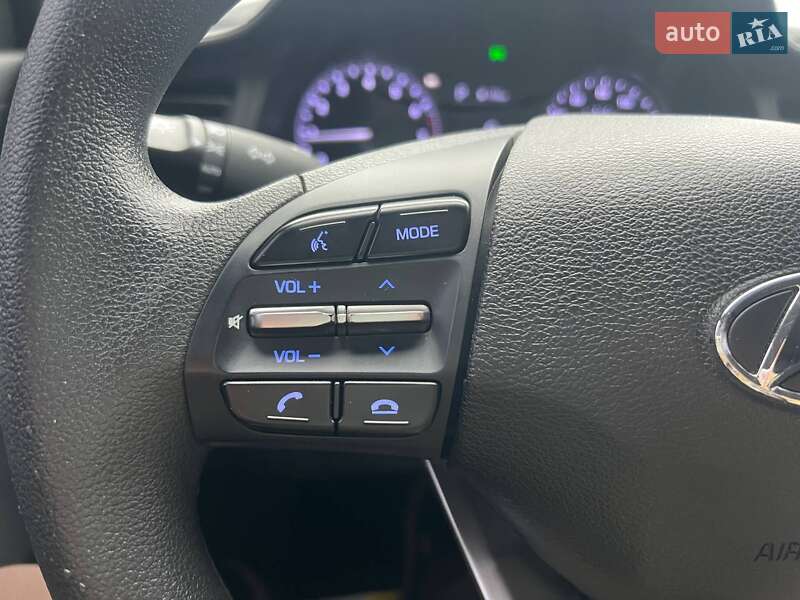 Седан Hyundai Elantra 2019 в Ивано-Франковске