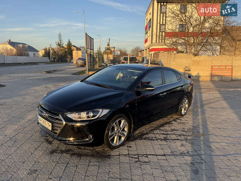 Седан Hyundai Elantra 2017 в Ивано-Франковске
