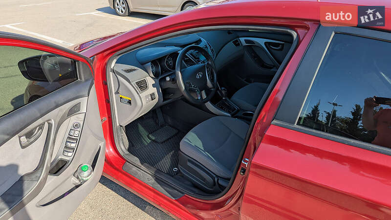 Седан Hyundai Elantra 2014 в Киеве фото 17 Седан Hyundai Elantra 2014 в Киеве