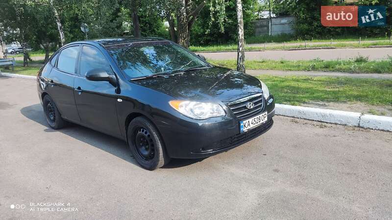 Седан Hyundai Elantra 2007 в Києві