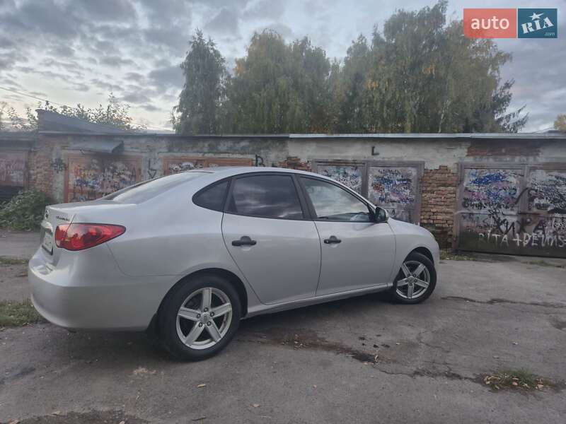 Седан Hyundai Elantra 2011 в Павлограде фото 5 Седан Hyundai Elantra 2011 в Павлограде