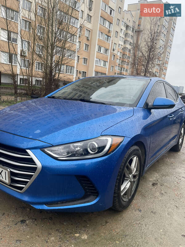 Hyundai Elantra 2016
