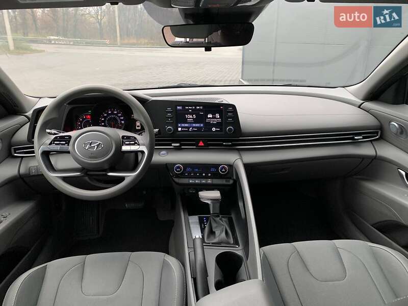 Седан Hyundai Elantra 2021 в Киеве