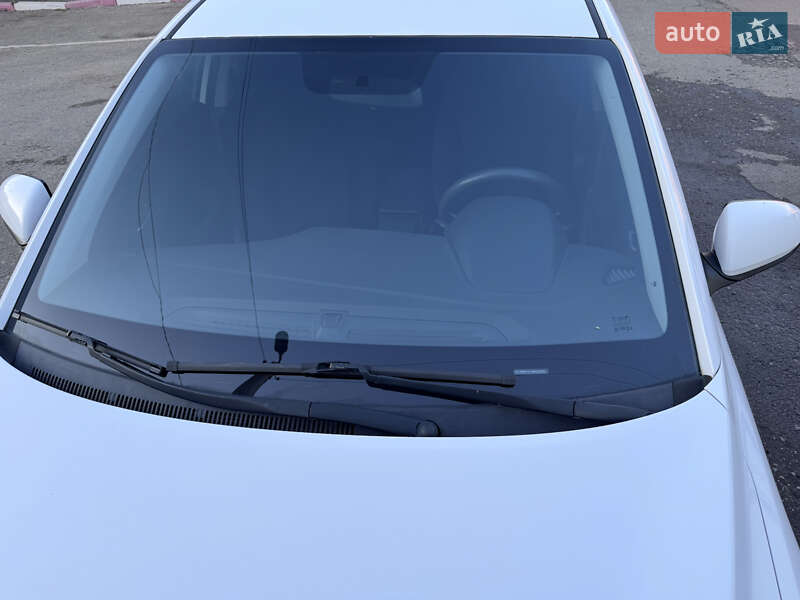 Седан Hyundai Elantra 2016 в Харькове фото 10 Седан Hyundai Elantra 2016 в Харькове