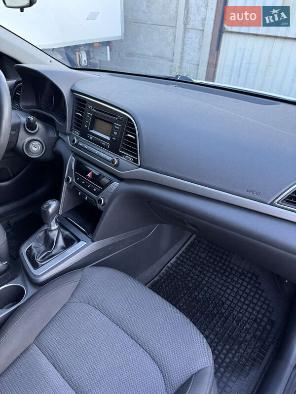 Седан Hyundai Elantra 2016 в Харькове фото 19 Седан Hyundai Elantra 2016 в Харькове