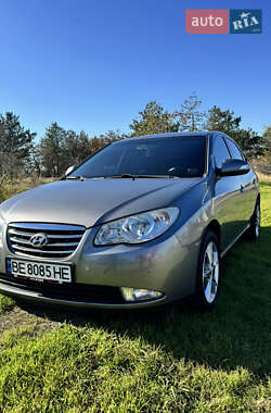 Седан Hyundai Elantra 2011 в Миколаєві