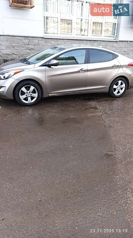 Седан Hyundai Elantra 2012 в Харькове фото Седан Hyundai Elantra 2012 в Харькове