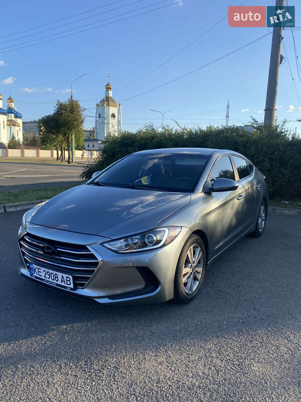 Седан Hyundai Elantra 2018 в Кривом Роге
