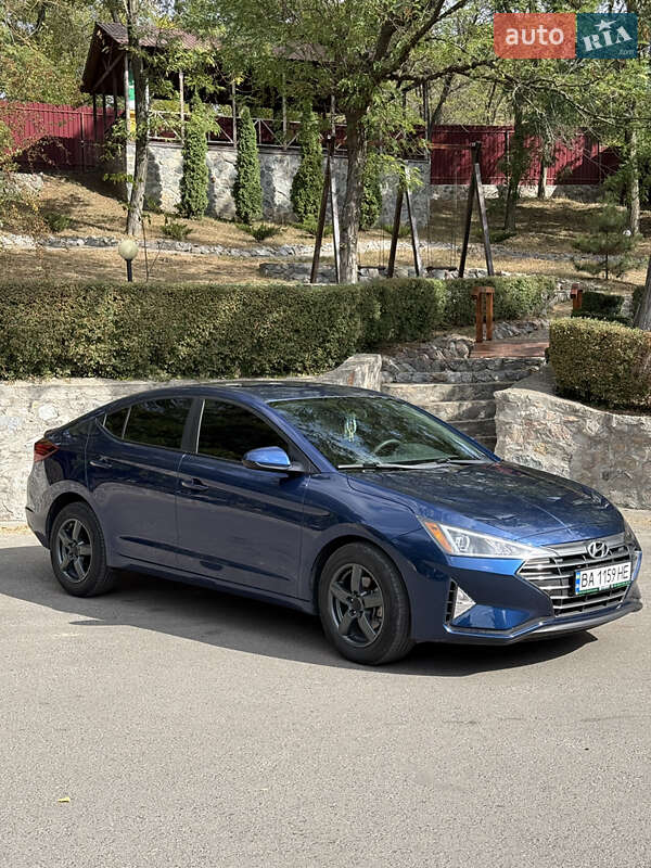 Седан Hyundai Elantra 2019 в Кропивницком