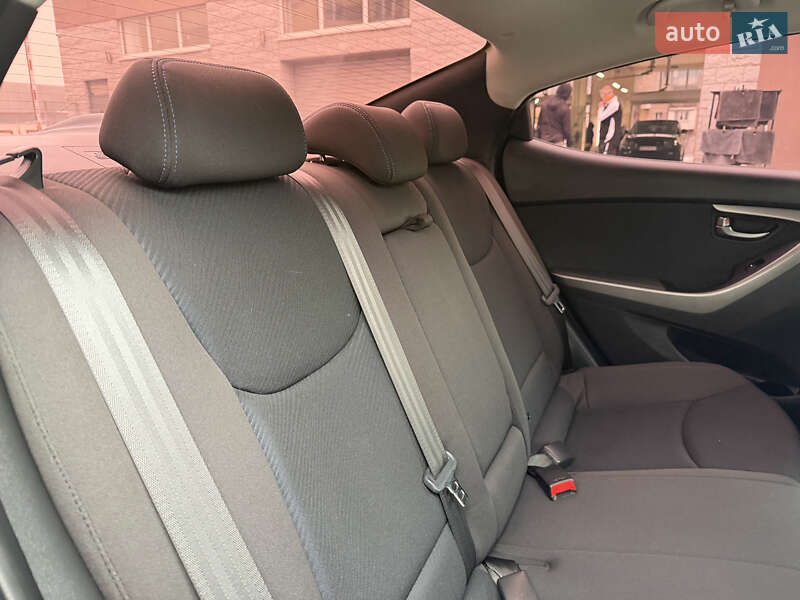 Седан Hyundai Elantra 2013 в Одессе фото 25 Седан Hyundai Elantra 2013 в Одессе