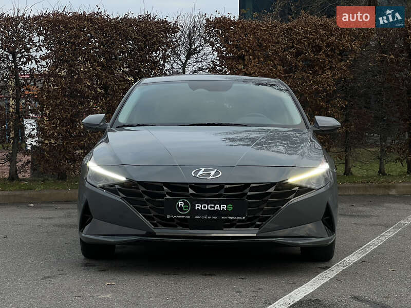 Седан Hyundai Elantra 2022 в Киеве