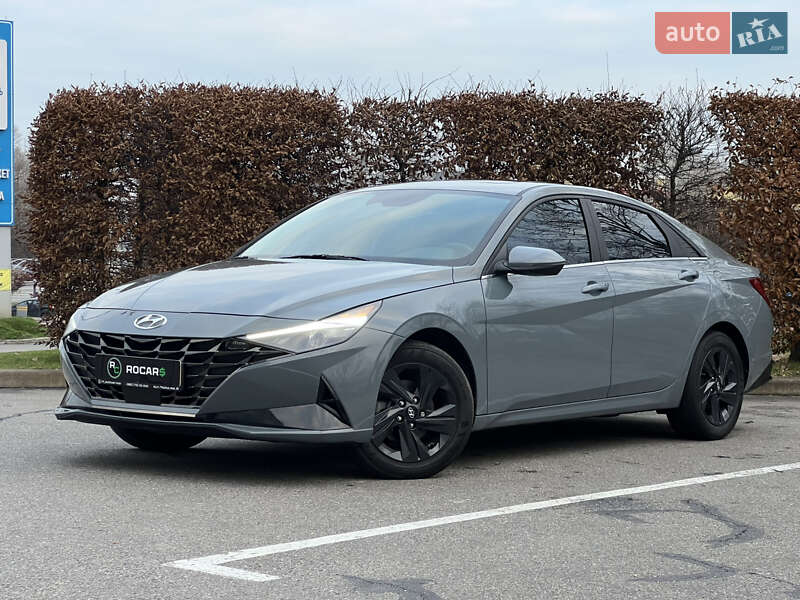 Седан Hyundai Elantra 2022 в Киеве