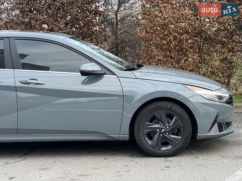 Седан Hyundai Elantra 2022 в Киеве