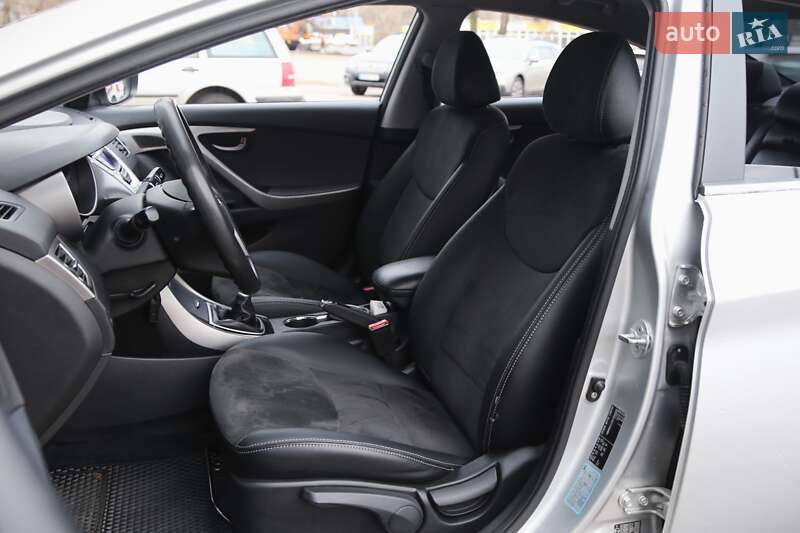Седан Hyundai Elantra 2012 в Киеве фото 9 Седан Hyundai Elantra 2012 в Киеве