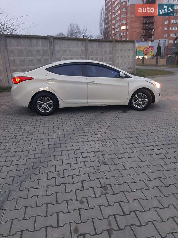 Седан Hyundai Elantra 2012 в Хмельницькому