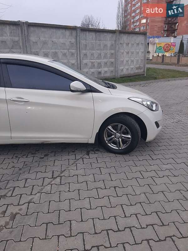 Седан Hyundai Elantra 2012 в Хмельницькому
