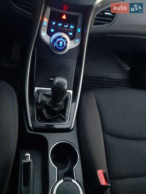 Седан Hyundai Elantra 2012 в Хмельницькому