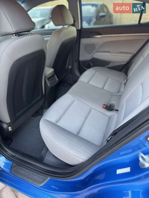 Седан Hyundai Elantra 2017 в Миколаєві