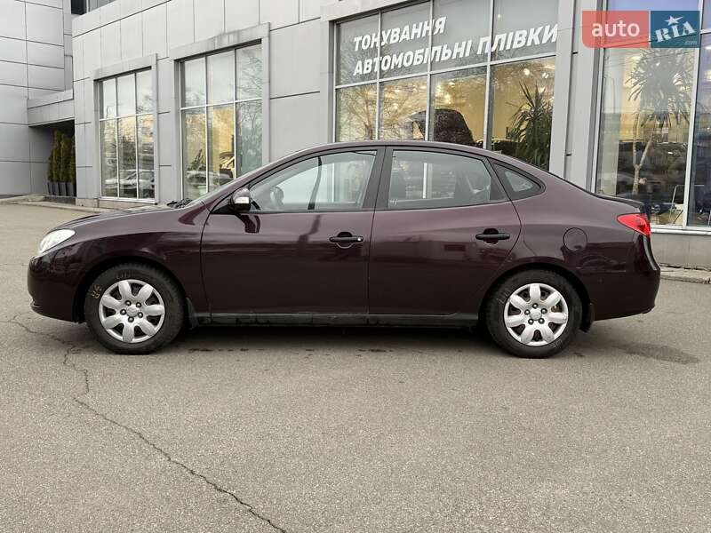 Седан Hyundai Elantra 2010 в Киеве фото 4 Седан Hyundai Elantra 2010 в Киеве