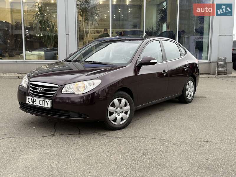 Седан Hyundai Elantra 2010 в Киеве фото 3 Седан Hyundai Elantra 2010 в Киеве