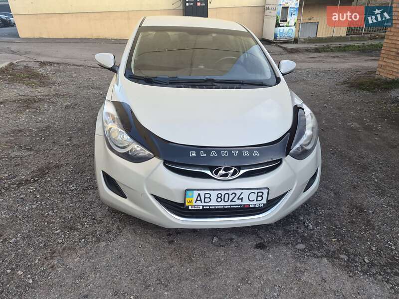 Седан Hyundai Elantra 2013 в Вінниці