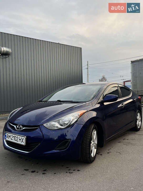 Седан Hyundai Elantra 2013 в Житомирі