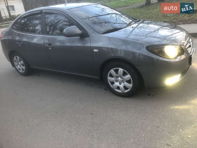 Седан Hyundai Elantra 2008 в Харькове