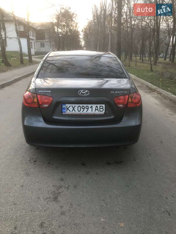 Седан Hyundai Elantra 2008 в Харькове