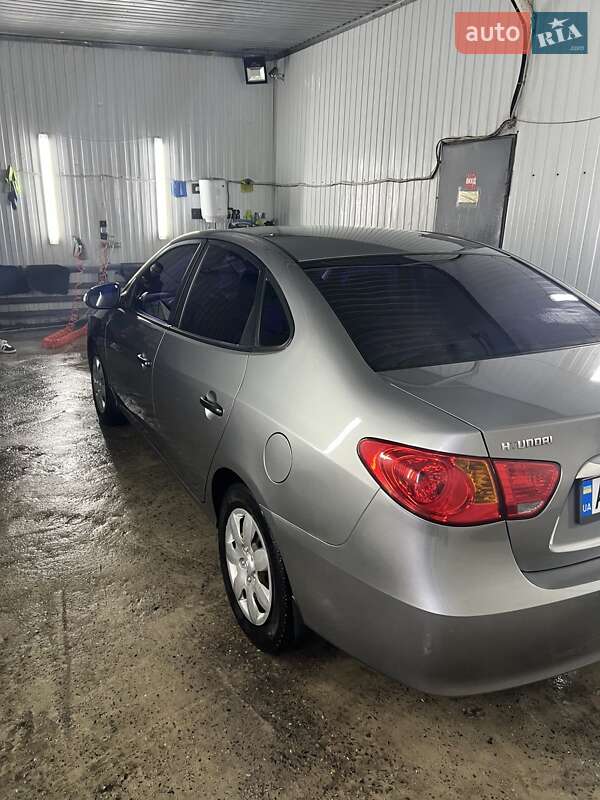 Седан Hyundai Elantra 2011 в Києві фото 7 Седан Hyundai Elantra 2011 в Києві
