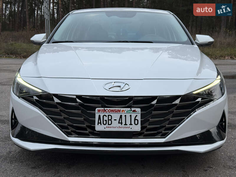 Седан Hyundai Elantra 2021 в Тараще