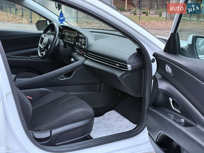 Седан Hyundai Elantra 2021 в Тараще