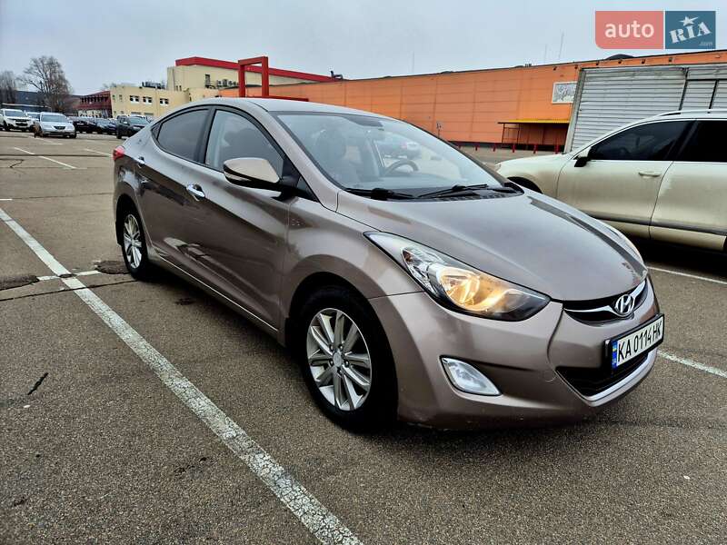 Седан Hyundai Elantra 2012 в Києві фото 2 Седан Hyundai Elantra 2012 в Києві