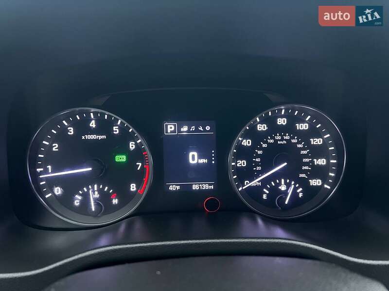 Седан Hyundai Elantra 2018 в Киеве