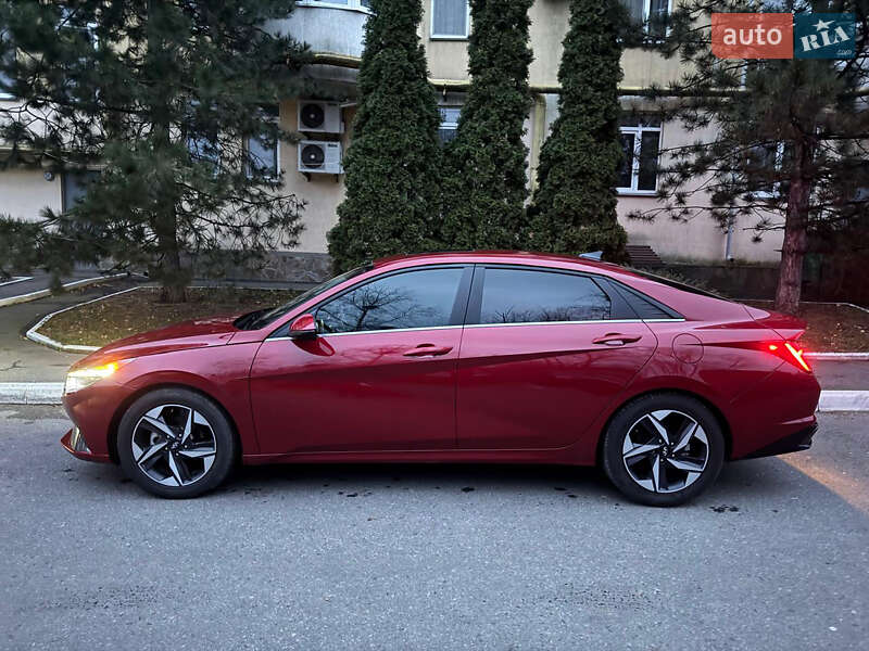 Седан Hyundai Elantra 2022 в Харькове