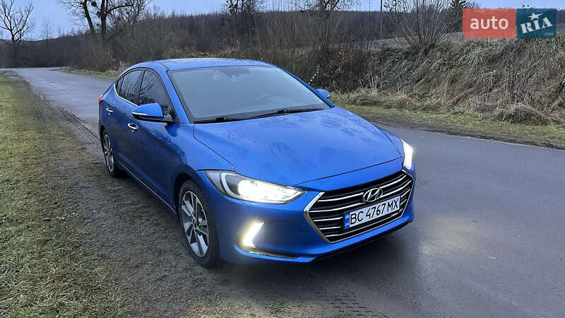 Седан Hyundai Elantra 2015 в Львові фото Седан Hyundai Elantra 2015 в Львові